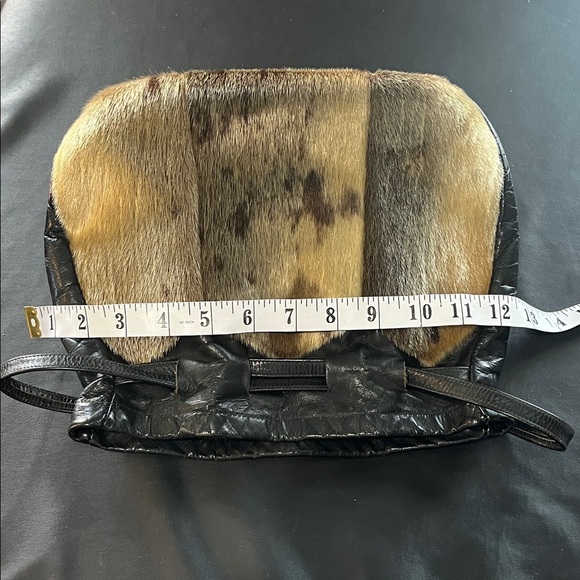 Vintage Seal Fur & Leather Handbag — Québec Artisan Piece - Picture 10 of 13